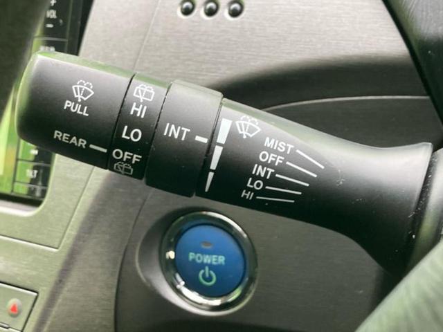 プリウス Ｓ　社外　ＳＤナビ／ヘッドランプ　ＨＩＤ／Ｂｌｕｅｔｏｏｔｈ接続／ＥＴＣ／ＥＢＤ付ＡＢＳ／横滑り防止装置／アイドリングストップ／フルセグＴＶ／エアバッグ　運転席／エアバッグ　助手席／エアバッグ　サイド（40枚目）