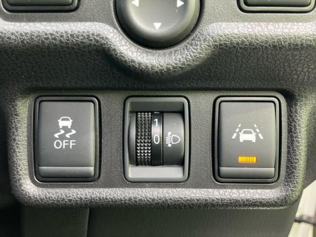 ノート X 新品タイヤ/純正 SDナビ/インテリジェントルームミラー/アラウンドビューモニター/ヘッドランプ HID/Bluetooth接続/ETC/EBD付ABS/アイドリングストップ/フルセグTV/DVD(15枚目)