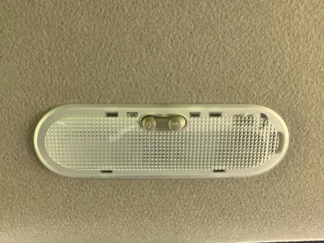 ノート X 新品タイヤ/純正 SDナビ/インテリジェントルームミラー/アラウンドビューモニター/ヘッドランプ HID/Bluetooth接続/ETC/EBD付ABS/アイドリングストップ/フルセグTV/DVD(36枚目)