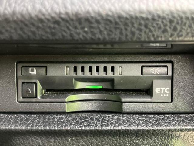 エスクァイア ハイブリッドGiプレミアムパッケージ 新品タイヤ/保証書/純正 9インチ SDナビ/フリップダウンモニター/衝突安全装置/両側電動スライドドア/シートヒーター/車線逸脱防止支援システム/シート ハーフレザー/ドライブレコーダー 純正(13枚目)