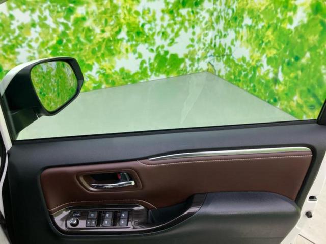 エスクァイア ハイブリッドGiプレミアムパッケージ 新品タイヤ/保証書/純正 9インチ SDナビ/フリップダウンモニター/衝突安全装置/両側電動スライドドア/シートヒーター/車線逸脱防止支援システム/シート ハーフレザー/ドライブレコーダー 純正(17枚目)