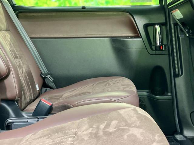 エスクァイア ハイブリッドGiプレミアムパッケージ 新品タイヤ/保証書/純正 9インチ SDナビ/フリップダウンモニター/衝突安全装置/両側電動スライドドア/シートヒーター/車線逸脱防止支援システム/シート ハーフレザー/ドライブレコーダー 純正(25枚目)