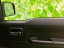 国産車から輸入車まで多様なお客様のニーズのお応えできるように、全国規模で豊富な在庫展開!車のことならWECARSへ!