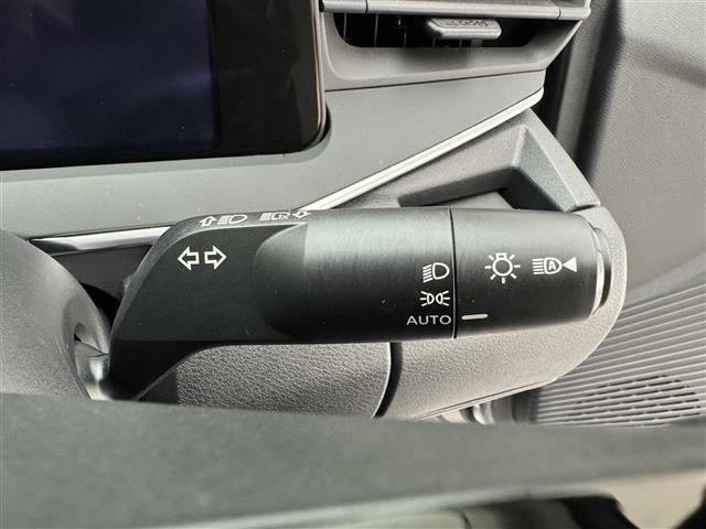 ノート Ｘ　社外ＳＤナビ（ＡＭ／ＦＭ／Ｂｌｕｅｔｏｏｔｈ／ＵＳＢ）・ＭＤＶ－Ｄ３０８８Ｔ　バックカメラ　横滑り防止措置　衝突軽減システム　レーンキープアシスト　カーテンエアバック　盗難防止措置　バックカメラ（15枚目）