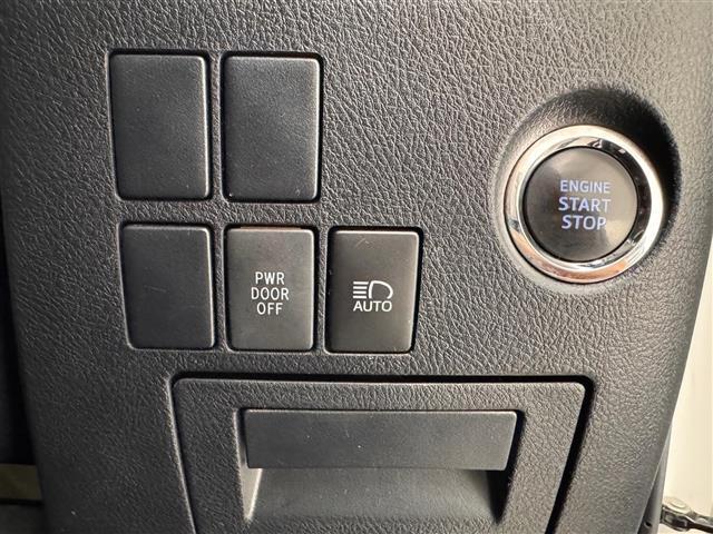 ヴェルファイア ２．５Ｚ　衝突軽減ブレーキ　純正ＳＤナビ　フルセグＴＶ　ＣＤ　ＤＶＤ　ＢＴ　ＭＳＶ　両側パワースライド　バックカメラ　ドラレコ　クリアランスソナー　電子パーキング　ドアバイザー　　スマーキー　プッシュスタート（9枚目）