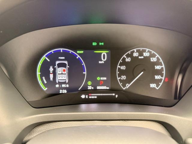 ヴェゼル ｅ：ＨＥＶ　Ｚ　登録済み未使用車　ホンダコネクトナビ　フルセグ　ＢＴ　ＵＳＢ　Ａｐｐｌｅ　Ｃａｒ　Ｐｌａｙ　　ａｎｄｒｏｉｄ　ａｕｔｏ　バックカメラ　レーダークルーズコントロール　衝突軽減ブレーキ　ＢＳＩレーンキープ（2枚目）
