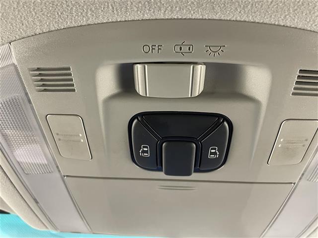 ヴェルファイア ２．４Ｚ　社外ＨＤＤナビＢカメラビルドインＥＴＣ社外フリップダウンモニター両側パワースライドドアＨＩＤヘッドライトフォグランプオートライト純正１８インチアルミホイール純正マットコーナーセンサースマートキー（22枚目）