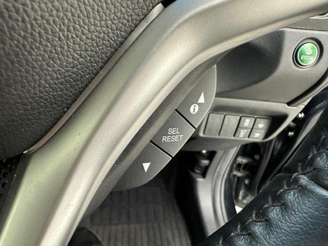 シャトル ハイブリッドＺ　純正ＳＤナビ（ＣＤ／ＤＶＤ／Ｂｌｕｅｔｏｏｔｈ／フルセグ）　バックカメラ　パドルシフト　クルーズコントロール　ハーフレザーシート　シートヒーター　ＬＥＤヘッドライト　オートライト（13枚目）