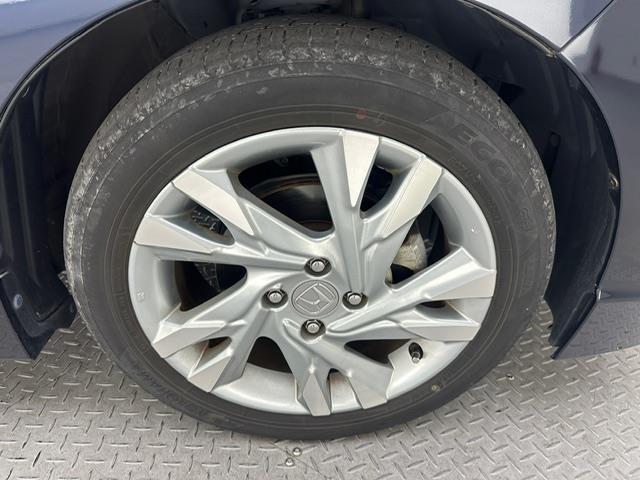シャトル ハイブリッドＺ　純正ＳＤナビ（ＣＤ／ＤＶＤ／Ｂｌｕｅｔｏｏｔｈ／フルセグ）　バックカメラ　パドルシフト　クルーズコントロール　ハーフレザーシート　シートヒーター　ＬＥＤヘッドライト　オートライト（33枚目）