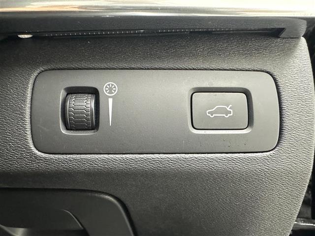 XC90 T5 AWD モーメンタム 純正HDDナビ フルセグ CD USB BT Apple Car Play Android Auto 全方位カメラ レーダークルーズコントロール 衝突軽減ブレーキ BSM LKA クロストラフィック(10枚目)