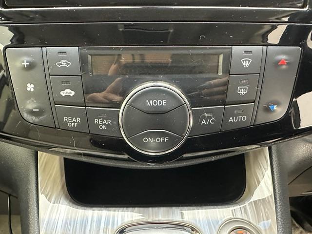 セレナ ハイウェイスターG エアロモード S-HV Aセフ 純正ナビ フルセグ CD DVD BT MSV HDMI 社外フリップダウンモニター アラウンドビューモニター ガラスルーフ エマージェンシーブレーキ LDA クルーズコントロール ビルトインETC(6枚目)