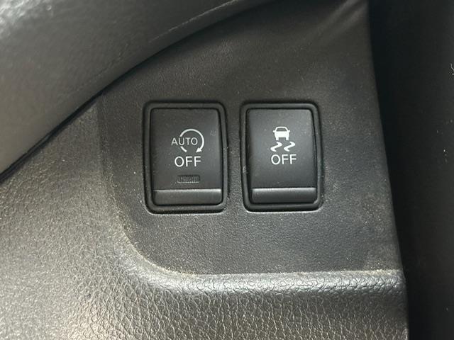 セレナ ハイウェイスターG エアロモード S-HV Aセフ 純正ナビ フルセグ CD DVD BT MSV HDMI 社外フリップダウンモニター アラウンドビューモニター ガラスルーフ エマージェンシーブレーキ LDA クルーズコントロール ビルトインETC(9枚目)