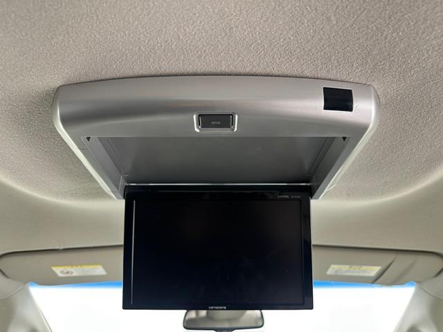 セレナ ハイウェイスターG エアロモード S-HV Aセフ 純正ナビ フルセグ CD DVD BT MSV HDMI 社外フリップダウンモニター アラウンドビューモニター ガラスルーフ エマージェンシーブレーキ LDA クルーズコントロール ビルトインETC(10枚目)