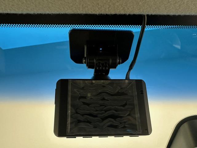 セレナ ハイウェイスターG エアロモード S-HV Aセフ 純正ナビ フルセグ CD DVD BT MSV HDMI 社外フリップダウンモニター アラウンドビューモニター ガラスルーフ エマージェンシーブレーキ LDA クルーズコントロール ビルトインETC(11枚目)