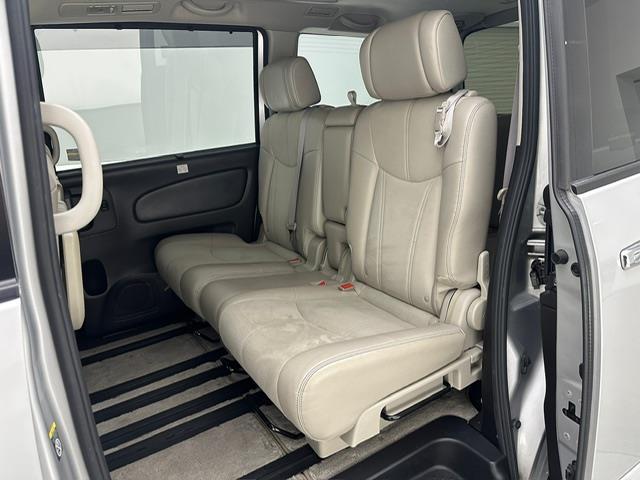 セレナ ハイウェイスターG エアロモード S-HV Aセフ 純正ナビ フルセグ CD DVD BT MSV HDMI 社外フリップダウンモニター アラウンドビューモニター ガラスルーフ エマージェンシーブレーキ LDA クルーズコントロール ビルトインETC(25枚目)