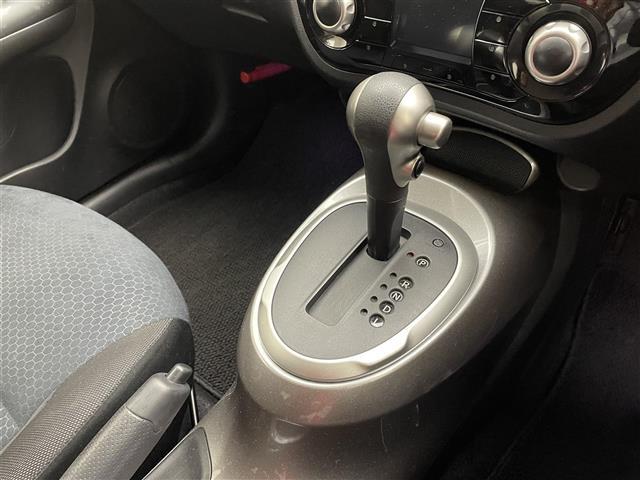 ジューク 15RX Vセレクション 純正SDナビ(CD/DVD/フルセグ/Bluetooth) バックカメラ 前方ドライブレコーダー 純正17インチアルミホイール HIDヘッドライト 衝突被害軽減ブレーキ オートライト(6枚目)