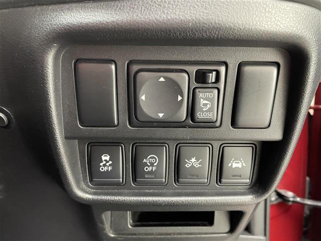 ジューク 15RX Vセレクション 純正SDナビ(CD/DVD/フルセグ/Bluetooth) バックカメラ 前方ドライブレコーダー 純正17インチアルミホイール HIDヘッドライト 衝突被害軽減ブレーキ オートライト(8枚目)