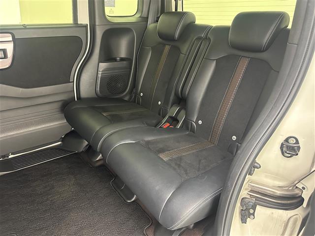 N-BOXカスタム G・Lターボホンダセンシング 社外SDナビバックカメラETC両側パワースライドLEDヘッドライトオートライトフォグランプホンダセンシング衝突軽減ブレーキ追従クルーズコントロール純正15インチアルミホイール純正フロアマット(22枚目)