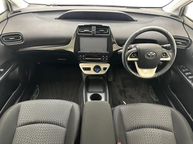 プリウス Sセーフティプラス 純正SDナビ(CD/DVD/Bluetooth/フルセグ) バックカメラ 前後ドライブレコーダー 追従型クルーズコントロール 前後コーナーセンサー LEDヘッドライト オートライト(20枚目)