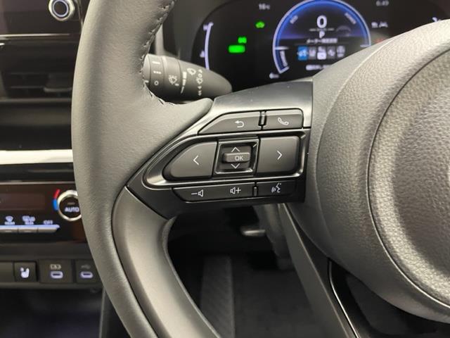 ヤリスクロス ハイブリッドZ アドベンチャー 純正メモリナビ 純正DA 登録済み未使用車 アラウンドビューモニター コーナーセンサー パワーシート レザーシート シートヒーター ステアリングヒーター ルーフレール ビルトインETC2.0 PCS(14枚目)