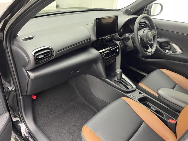 ヤリスクロス ハイブリッドZ アドベンチャー 純正メモリナビ 純正DA 登録済み未使用車 アラウンドビューモニター コーナーセンサー パワーシート レザーシート シートヒーター ステアリングヒーター ルーフレール ビルトインETC2.0 PCS(21枚目)