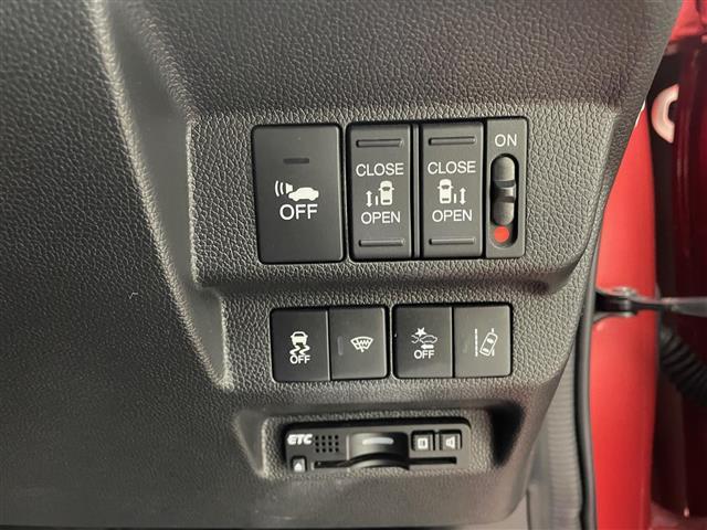 フリードハイブリッド ハイブリッド・EX 純正メモリナビ(CD/DVD/SD/Bluetooth/フルセグ) バックカメラ 両側パワースライドドア 前後ドライブレコーダー ハーフレザーシート シートヒーター 純正15インチアルミホイール(10枚目)