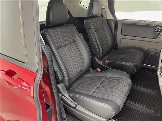 フリードハイブリッド ハイブリッド・EX 純正メモリナビ(CD/DVD/SD/Bluetooth/フルセグ) バックカメラ 両側パワースライドドア 前後ドライブレコーダー ハーフレザーシート シートヒーター 純正15インチアルミホイール(17枚目)