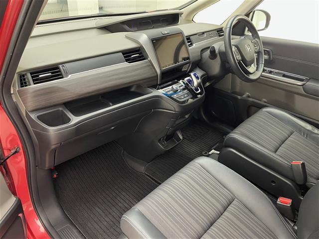 フリードハイブリッド ハイブリッド・EX 純正メモリナビ(CD/DVD/SD/Bluetooth/フルセグ) バックカメラ 両側パワースライドドア 前後ドライブレコーダー ハーフレザーシート シートヒーター 純正15インチアルミホイール(19枚目)