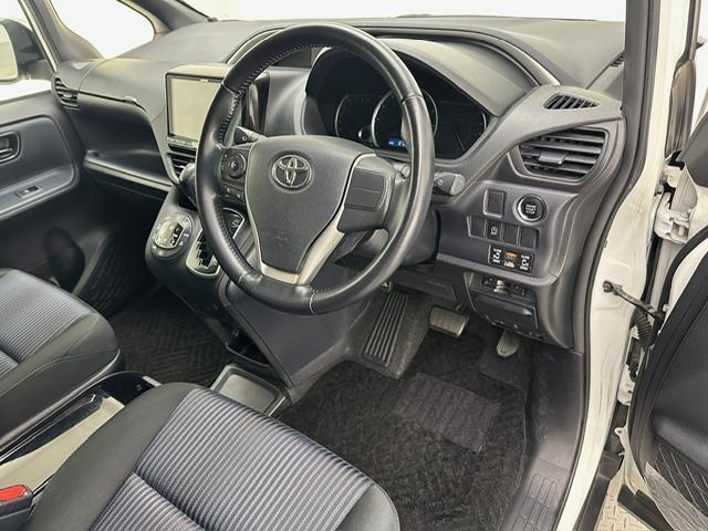 ヴォクシー ZS 煌 社外9インチナビ フルセグ CD DVD BT MSV バックカメラ 両側パワースライドドア ALPINEフリップダウンモニター 社外ドライブレコーダー ETC LEDヘッドライト フォグライト(17枚目)