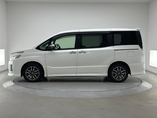 ヴォクシー ZS 煌 社外9インチナビ フルセグ CD DVD BT MSV バックカメラ 両側パワースライドドア ALPINEフリップダウンモニター 社外ドライブレコーダー ETC LEDヘッドライト フォグライト(29枚目)