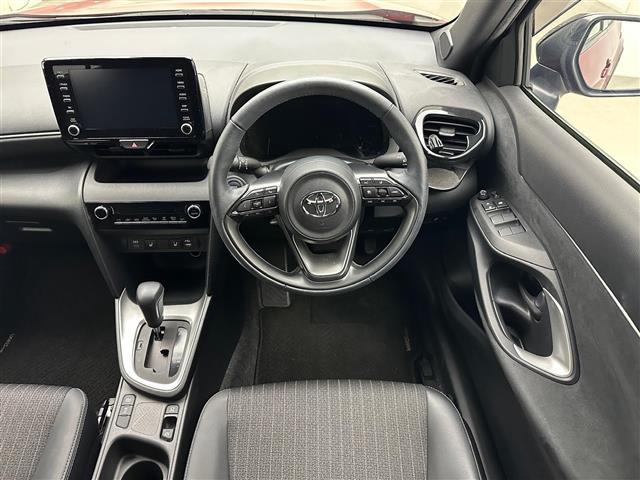 ヤリスクロス Z 純正DA 前後ドライブレコーダー バックカメラ コーナーセンサー ステアリングヒーター ハーフレザー パワーシート シートヒーター ヘッドライトレベライザー ビルトインETC パワーバックドア LTA(17枚目)