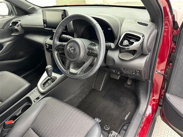 ヤリスクロス Z 純正DA 前後ドライブレコーダー バックカメラ コーナーセンサー ステアリングヒーター ハーフレザー パワーシート シートヒーター ヘッドライトレベライザー ビルトインETC パワーバックドア LTA(18枚目)