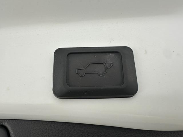 RAV4 G Zパッケージ 純正9インチナビ フルセグ CD DVD BT MSV HDMI バックカメラ ビルトインETC パワーバックドア TRDエアロ レーダークルーズコントロール プリクラッシュセーフティー デジミラー(11枚目)