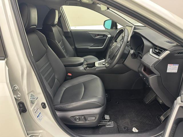 RAV4 G Zパッケージ 純正9インチナビ フルセグ CD DVD BT MSV HDMI バックカメラ ビルトインETC パワーバックドア TRDエアロ レーダークルーズコントロール プリクラッシュセーフティー デジミラー(21枚目)