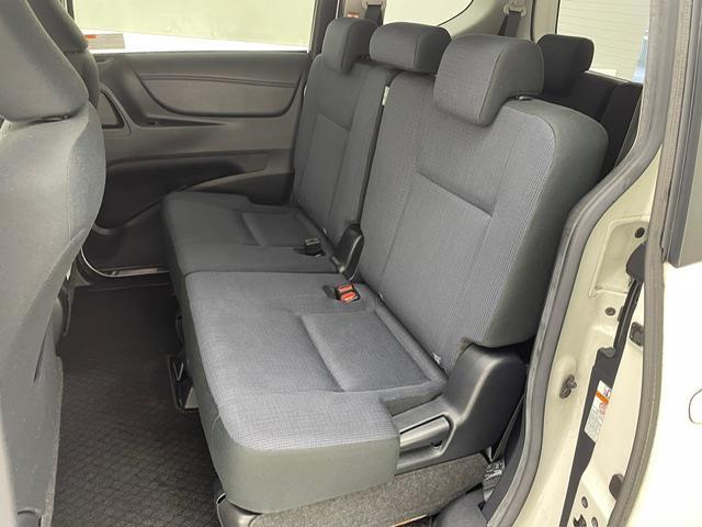 シエンタ G 純正ナビ ワンセグ CD DVD BT MSV AUX 両側パワースライドドア プリクラッシュセーフティー LDA ビルトインETC バックカメラ LEDヘッドライト フォグライト スマートキー(23枚目)