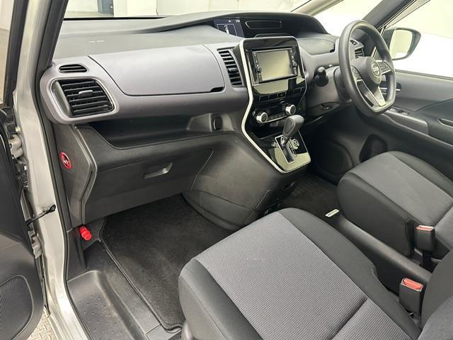 セレナ Ｘ　純正ナビ　ＣＤ　ＳＤ　ＢＴ　フルセグＴＶ　両側スライドドア　ＥＴＣ　クルーズコントロール　衝突軽減ブレーキ　Ａストップ　スマーキー　プッシュスタート　フロアマット　ドアバイザー　Ｗエアバック（16枚目）