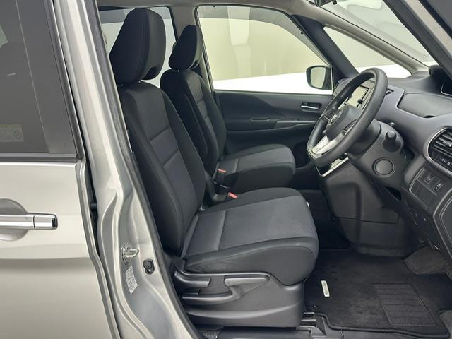 セレナ Ｘ　純正ナビ　ＣＤ　ＳＤ　ＢＴ　フルセグＴＶ　両側スライドドア　ＥＴＣ　クルーズコントロール　衝突軽減ブレーキ　Ａストップ　スマーキー　プッシュスタート　フロアマット　ドアバイザー　Ｗエアバック（17枚目）