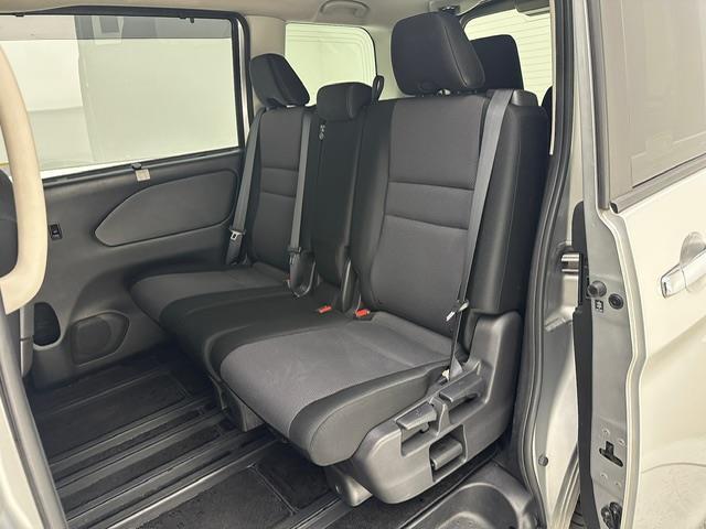 セレナ Ｘ　純正ナビ　ＣＤ　ＳＤ　ＢＴ　フルセグＴＶ　両側スライドドア　ＥＴＣ　クルーズコントロール　衝突軽減ブレーキ　Ａストップ　スマーキー　プッシュスタート　フロアマット　ドアバイザー　Ｗエアバック（20枚目）