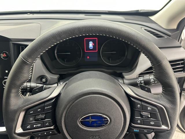 クロストレック リミテッド　純正１１．６インチナビ（ＦＭ・ＡＭ／ＢＴ／フルセグ／ｉＰｏｄ／ＡＵＸ）　バックカメラ　全方位カメラ　ＥＴＣ　社外ドラレコ前後　デジタルインナーミラー　純正ＡＷ１８インチ　純正フロアマット　ＡＶＨ（12枚目）