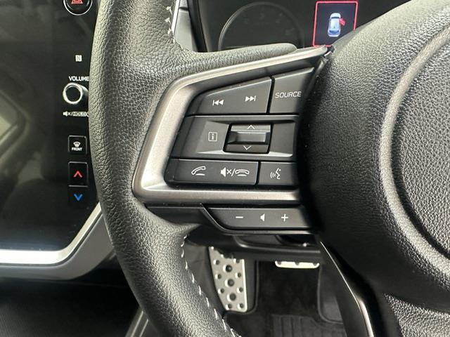 クロストレック リミテッド　純正１１．６インチナビ（ＦＭ・ＡＭ／ＢＴ／フルセグ／ｉＰｏｄ／ＡＵＸ）　バックカメラ　全方位カメラ　ＥＴＣ　社外ドラレコ前後　デジタルインナーミラー　純正ＡＷ１８インチ　純正フロアマット　ＡＶＨ（13枚目）