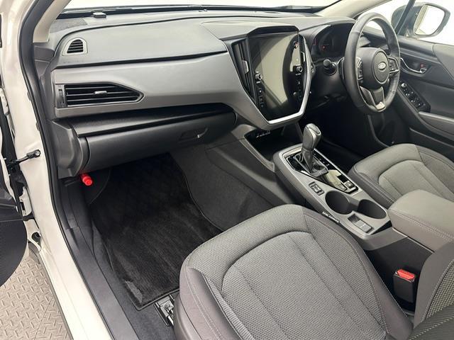 クロストレック リミテッド　純正１１．６インチナビ（ＦＭ・ＡＭ／ＢＴ／フルセグ／ｉＰｏｄ／ＡＵＸ）　バックカメラ　全方位カメラ　ＥＴＣ　社外ドラレコ前後　デジタルインナーミラー　純正ＡＷ１８インチ　純正フロアマット　ＡＶＨ（21枚目）