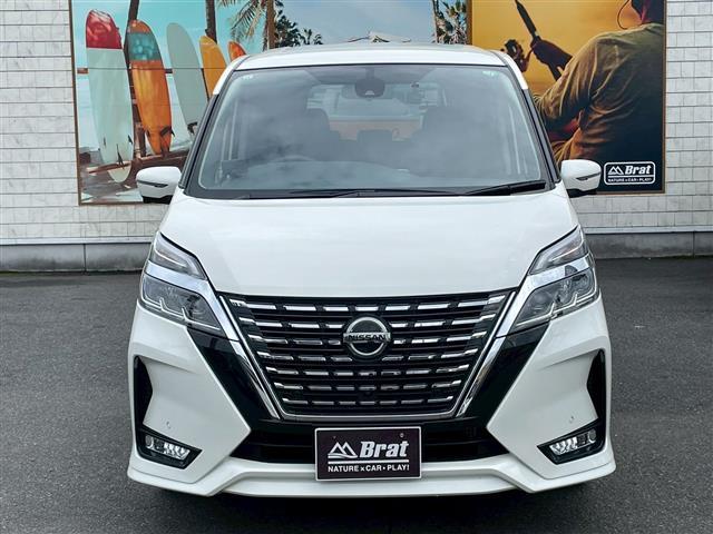 セレナ ハイウェイスター　Ｖ　前後ドライブレコーダー　両側パワースライド　アイストップ　プロパイロット　レーダークルーズコントロール　全方位カメラ　ケンウッドＳＤナビ　ＣＤ　ＵＳＢ　ワンセグ　Ｂｌｕｅｔｏｏｔｈ　純正フロアマット（2枚目）