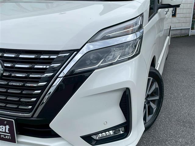 セレナ ハイウェイスター　Ｖ　前後ドライブレコーダー　両側パワースライド　アイストップ　プロパイロット　レーダークルーズコントロール　全方位カメラ　ケンウッドＳＤナビ　ＣＤ　ＵＳＢ　ワンセグ　Ｂｌｕｅｔｏｏｔｈ　純正フロアマット（10枚目）