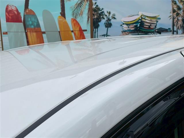 セレナ ハイウェイスター　Ｖ　前後ドライブレコーダー　両側パワースライド　アイストップ　プロパイロット　レーダークルーズコントロール　全方位カメラ　ケンウッドＳＤナビ　ＣＤ　ＵＳＢ　ワンセグ　Ｂｌｕｅｔｏｏｔｈ　純正フロアマット（11枚目）