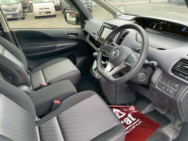 セレナ ハイウェイスター　Ｖ　前後ドライブレコーダー　両側パワースライド　アイストップ　プロパイロット　レーダークルーズコントロール　全方位カメラ　ケンウッドＳＤナビ　ＣＤ　ＵＳＢ　ワンセグ　Ｂｌｕｅｔｏｏｔｈ　純正フロアマット（21枚目）