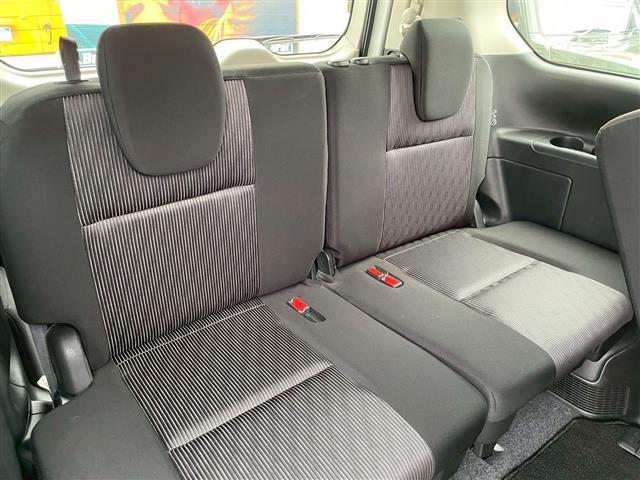 セレナ ハイウェイスター　Ｖ　前後ドライブレコーダー　両側パワースライド　アイストップ　プロパイロット　レーダークルーズコントロール　全方位カメラ　ケンウッドＳＤナビ　ＣＤ　ＵＳＢ　ワンセグ　Ｂｌｕｅｔｏｏｔｈ　純正フロアマット（30枚目）