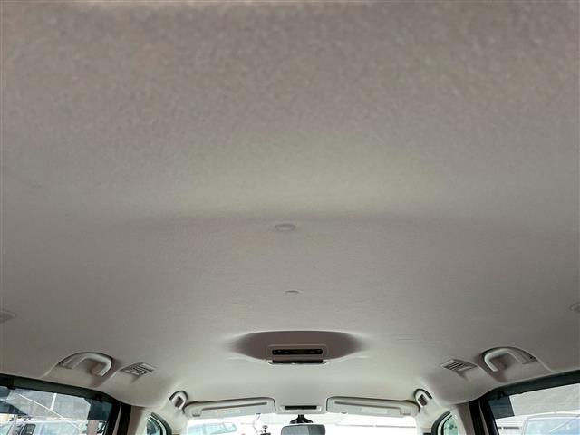 セレナ ハイウェイスター　Ｖ　前後ドライブレコーダー　両側パワースライド　アイストップ　プロパイロット　レーダークルーズコントロール　全方位カメラ　ケンウッドＳＤナビ　ＣＤ　ＵＳＢ　ワンセグ　Ｂｌｕｅｔｏｏｔｈ　純正フロアマット（34枚目）