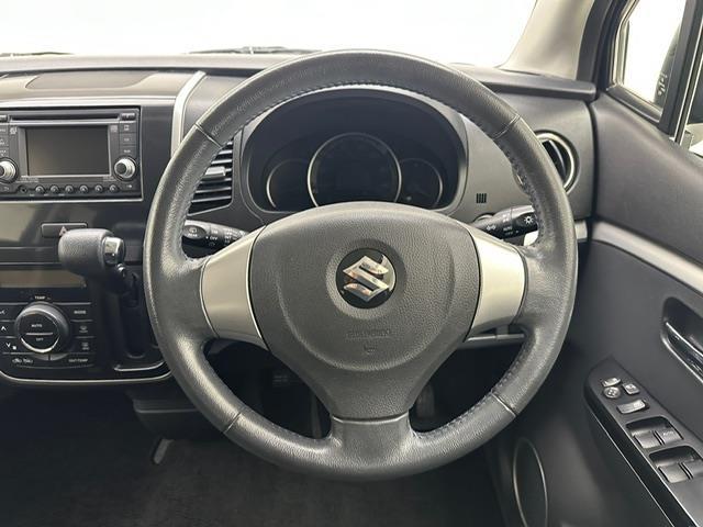 ワゴンＲ リミテッドＩＩ　純正モニター付きオーディオ　ＣＤ　ＦＭ　ＡＭ　バックカメラ　ＨＩＤヘッドライト　オートライト　純正フロアマット　ドアバイザー　シートヒーター　ＩＳＯＦＩＸ　スマートキー　スペアキー　プッシュスタート（30枚目）