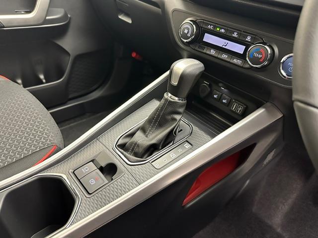 ライズ Z 純正9インチディスプレイオーディオ フルセグ BT Apple CarPlay Android Auto バックカメラ レーダークルーズコントロール 衝突軽減ブレーキ LKA スマートペダル LED(6枚目)