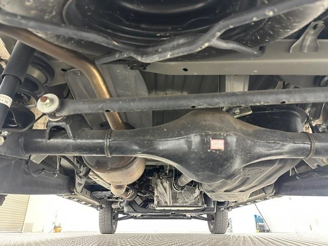アトレー ＲＳ　両側パワースライドドア　レーダークルーズコントロール　衝突軽減ブレーキ　ＬＤＡ　ＥＴＣ　ＬＥＤヘッドライト　オートライト　フォグライト　社外１４インチアルミホイール　電動格納ミラー　スマートキー（31枚目）